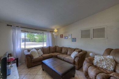 003_Living Room