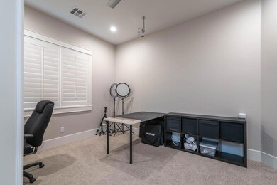 2902 E Ridgedale Ln-011