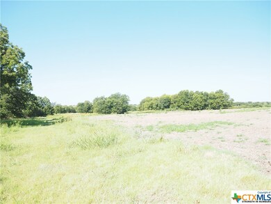 00 Cr 459 461, Lott, TX 76656 - photo 3