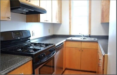 20 Walden St unit 2, Cambridge, MA 02140 - photo 5