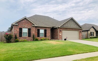 571 Captain Marshal St, Prairie Grove, AR 72753 - photo 2