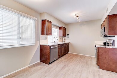 13638 N Silverbell Dr, Sun City, AZ 85351 - photo 5