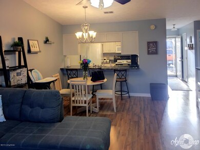 208 Beechtree Ln, Mount Washington, KY 40047 - photo 7