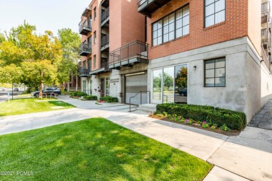 3_Exterior_high_3726239