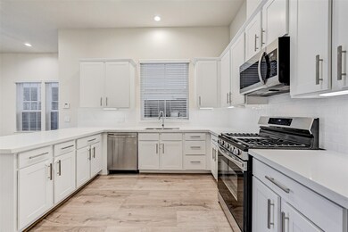 1602 Northwood St, Houston, TX 77009 - photo 6