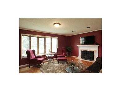 Living Room. Can you say GORGEOUS!!!!! A living ar