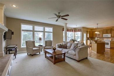 7407 Meadowsweet Ln, Shawnee, KS 66227 - photo 5