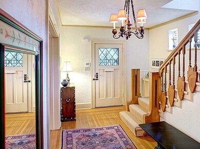 Entry/Foyer. Leaded glass and stained glass lead y