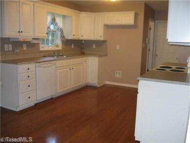 110 Preston Ct, Archdale, NC 27263 - photo 3