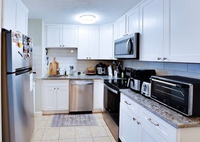 83 Nicholas Rd unit 2nd, Framingham, MA 01701 - photo 5