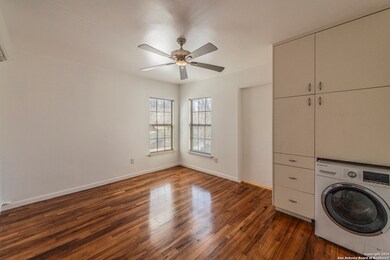 610 Butcher St unit G, New Braunfels, TX 78130 - photo 4