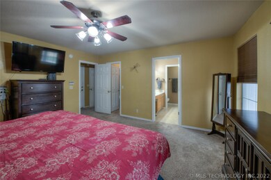 11917 S Cedar Ct, Jenks, OK 74037 - photo 6
