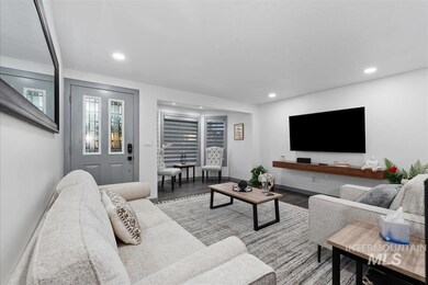 903 S Chestnut St, Nampa, ID 83686 - photo 4