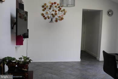 2121 Carriage Ln, Atco, NJ 08004 - photo 6