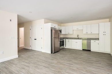 725 Central Ave unit 304, Dover, NH 03820 - photo 6