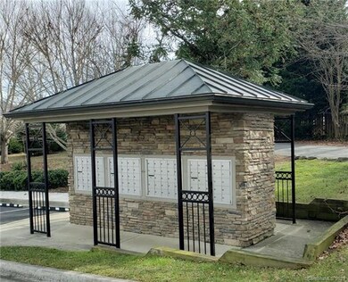 426 Appeldoorn Cir unit 426, Asheville, NC 28803 - photo 6