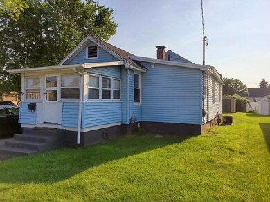 77 Yale St, Ludlow, MA 01056 - photo 2