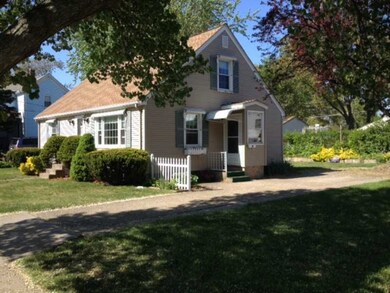 140 Crescent Ave, Cranston, RI 02910 - photo 3