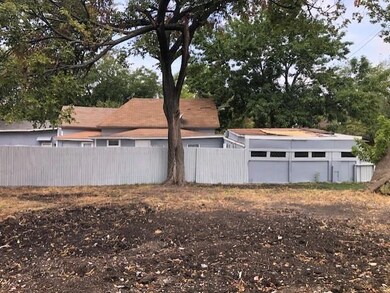 202 W Elm St, Celina, TX 75009 - photo 3