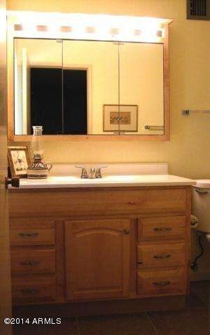 10937 W Santa fe Dr unit 19, Sun City, AZ 85351 - photo 5