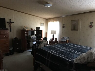 651 Traxler Rd, Dorset, OH 44032 - photo 5