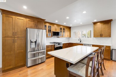 4656 Benbow Ct, Concord, CA 94521 - photo 6