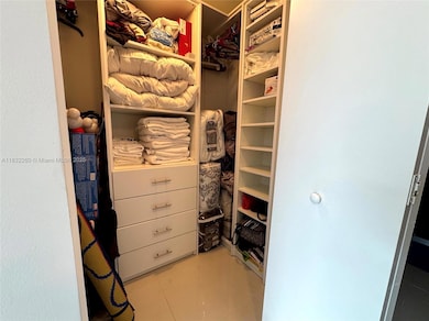 5250 Paseo unit 803, Doral, FL 33166 - photo 6