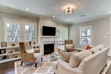 737 E 6th 1/2 St, Houston, TX 77007 - photo 2