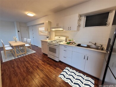 Cook and entertain guests with this open concept l