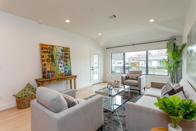 923 E 14th St, Houston, TX 77009 - photo 5