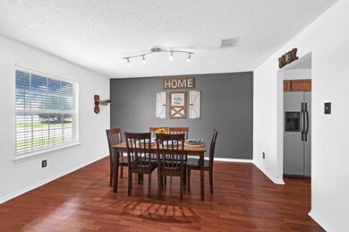 7903 Evergreen Terrace Ln, Houston, TX 77040 - photo 5