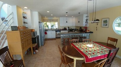 Kitchen w/ dining room