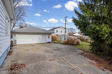 22915 E 13 Mile Rd Mile Rd, St. Clair Shores, MI 48082 - photo 2