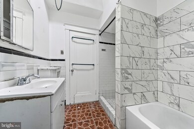 7269 Walnut St, Upper Darby, PA 19082 - photo 4