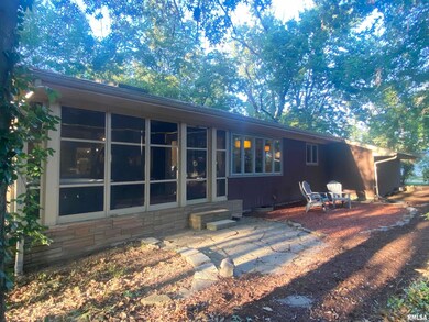 1815 Mound Rd, Jacksonville, IL 62650 - photo 7