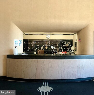 General Scott Apartments unit 420, Washington, DC 20036 - photo 4