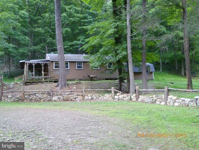 705 Leisure Acres Rd, Wardensville, WV 26851 - photo 4