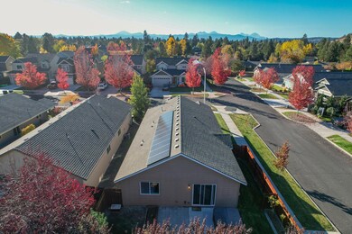 61940 SE Lorrin Place, Bend, OR 97702 - photo 4