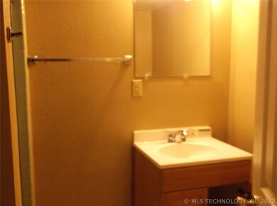 3rd bathroom with full shower