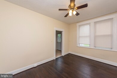 5206 Ivanhoe Ave, Baltimore, MD 21212 - photo 7