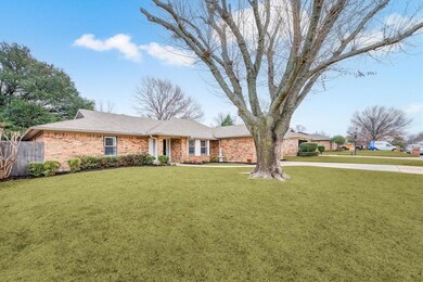 7312 Hialeah Cir W, North Richland Hills, TX 76182 - photo 2