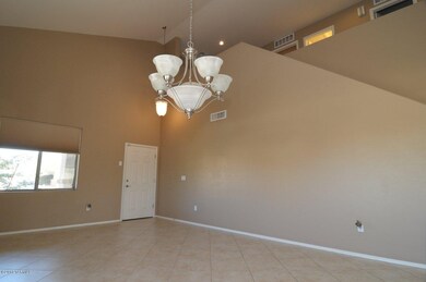 Impressive Entry to Living Room