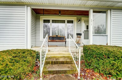 1427 Brookside Dr, Findlay, OH 45840 - photo 2