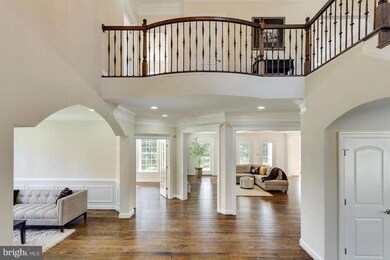 9423 Old Courthouse Rd, Vienna, VA 22182 - photo 5