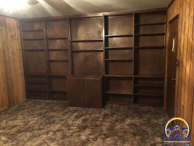 2505 SW 22nd St, Topeka, KS 66611 - photo 4