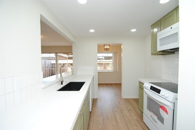 14333 Misty Meadow Ln, Houston, TX 77079 - photo 5