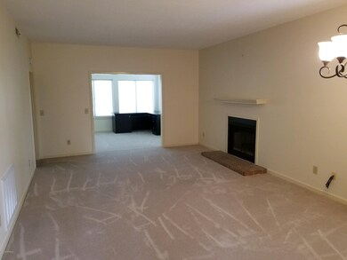 1557 Hawthorne 12