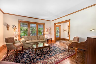 1122 Garfield Ave, Aurora, IL 60506 - photo 7