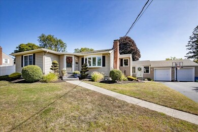 8 Watson Pkwy, Danvers, MA 01923 - photo 3