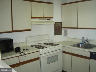 Radnor House unit 830, Bryn Mawr, PA 19010 - photo 6